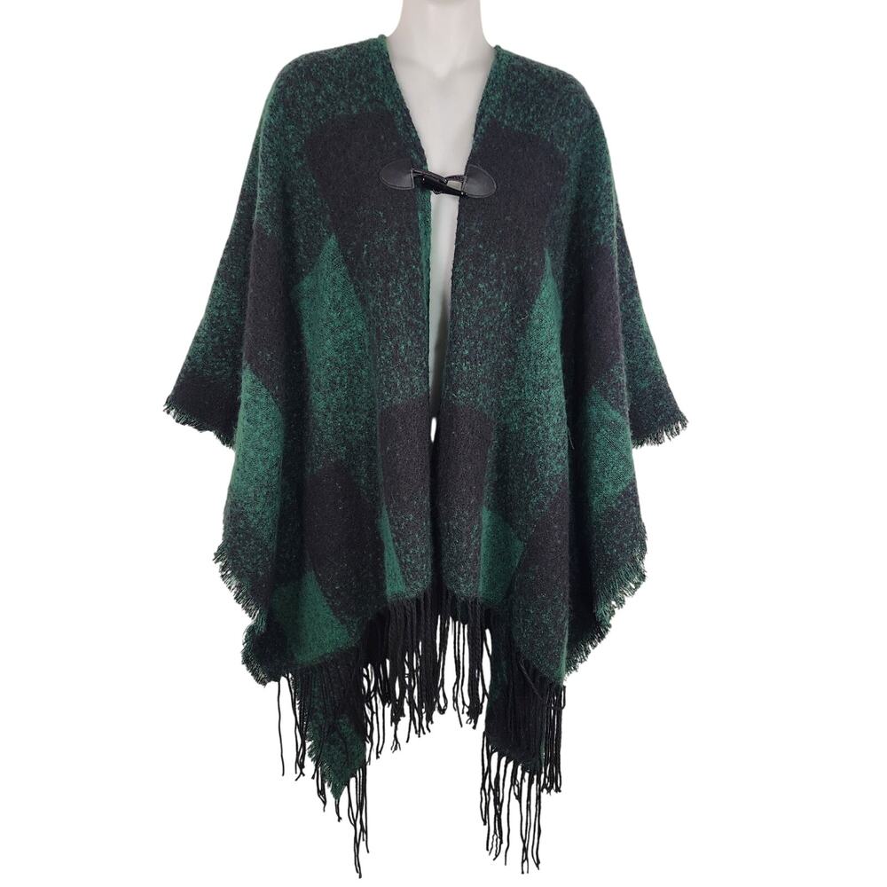 Maurices Women Buffalo Plaid Fringe Poncho One Size Toggle Green Black Cape Wrap